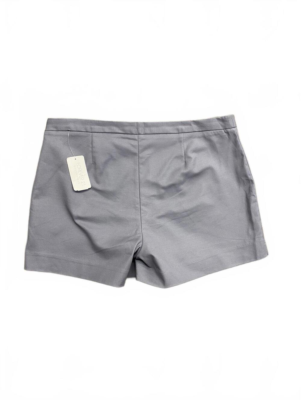 Forever 21 Essentials Grey Womens Casual Shorts Size L Hip Zipper & Fastener NWT